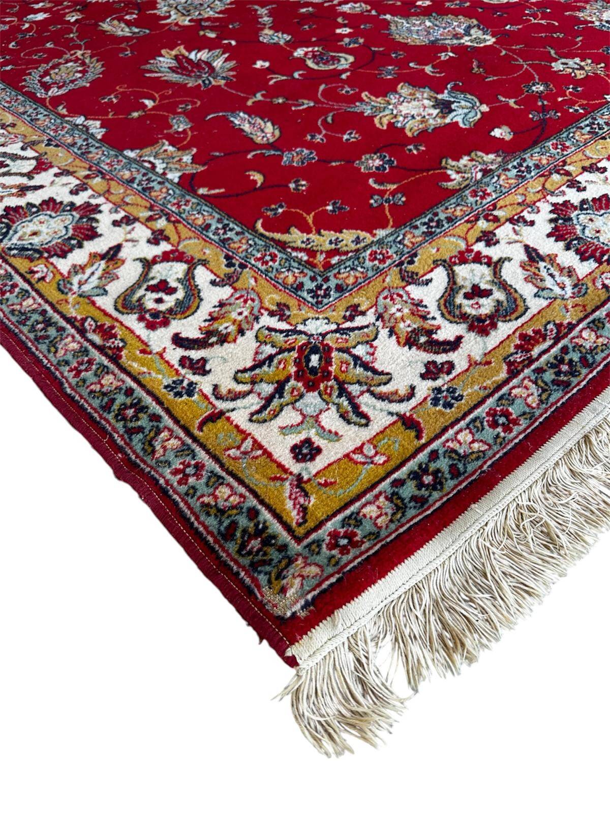 Oriental wool rug 2m x 3m