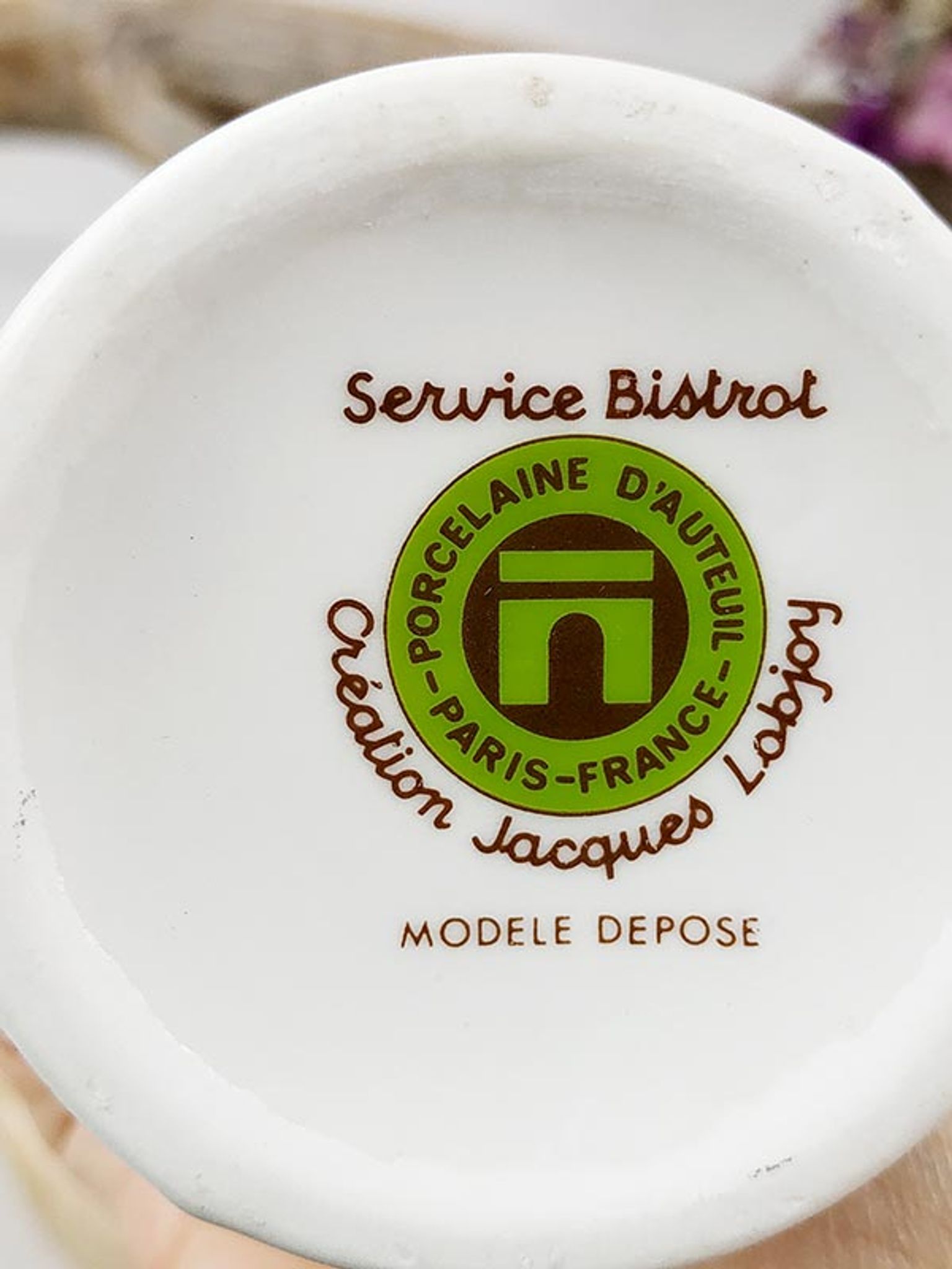 Porcelain ceramic milk pot from Paris d'Auteuil