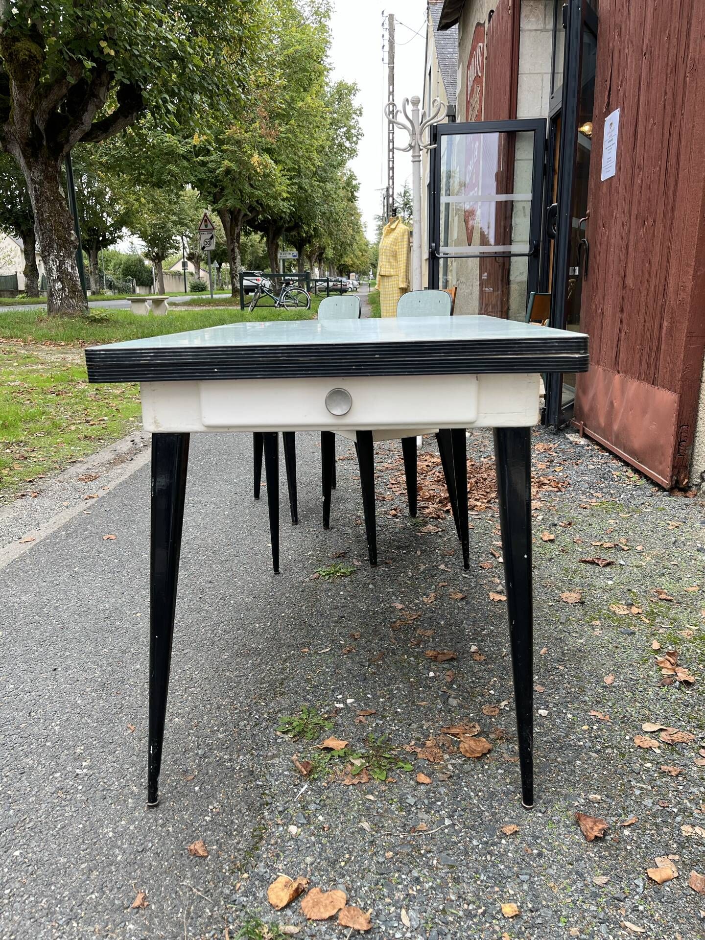 Formica table and chairs