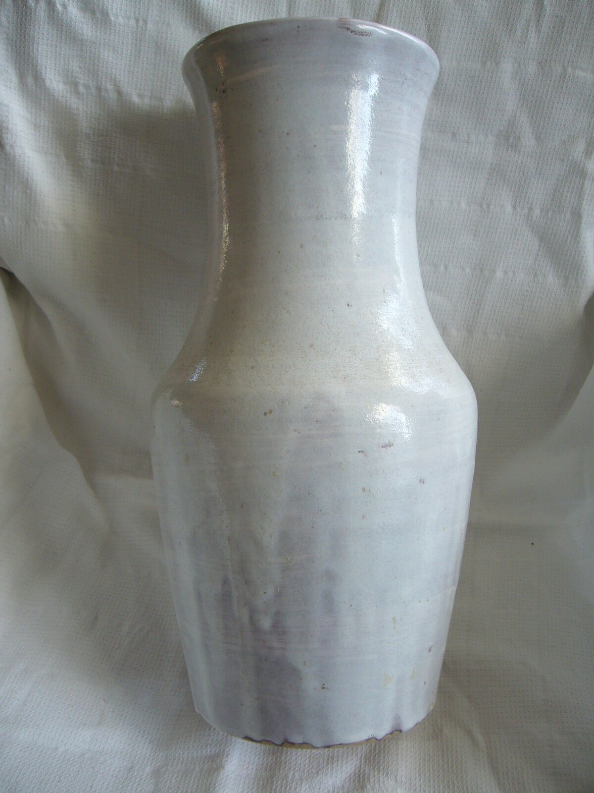 white ceramic vase 60s/70s