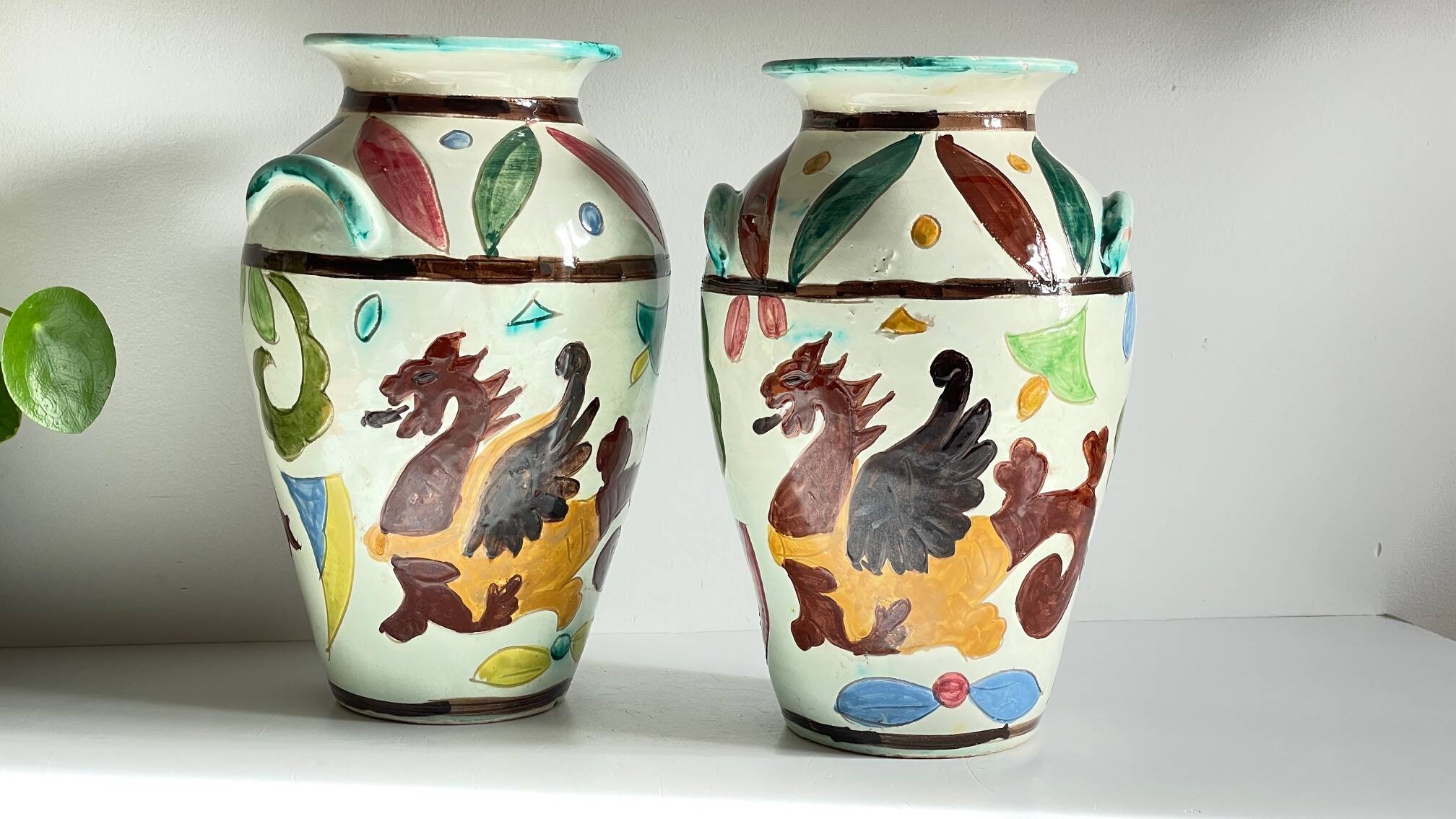 Vases vintage italy motif dragon