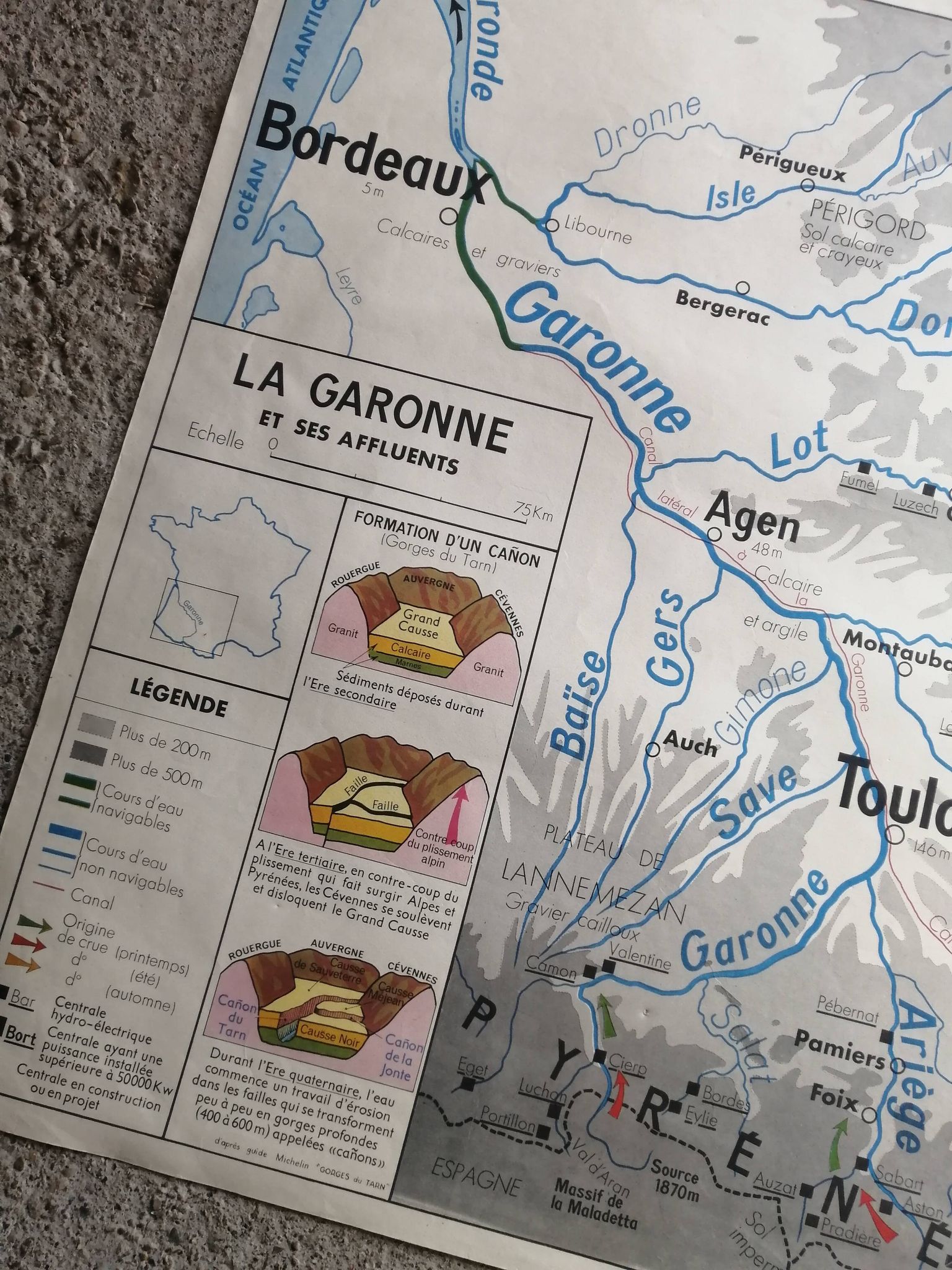 Old MDI school map: France “Industrial crops and forests”