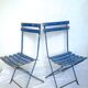 Paire de chaises de jardin anciennes, pliantes