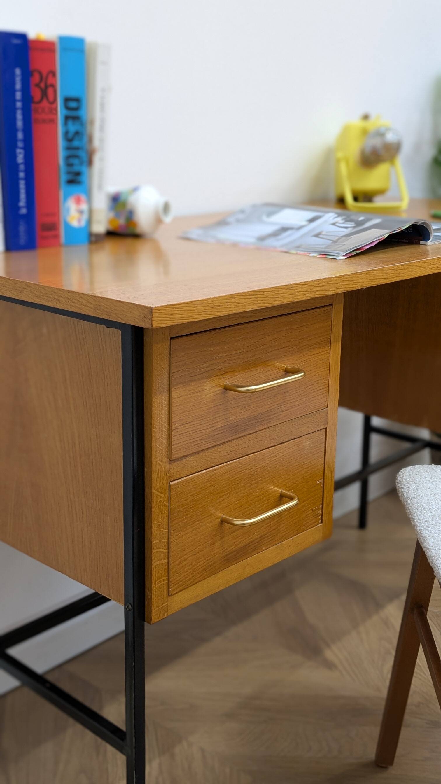 Modernist desk