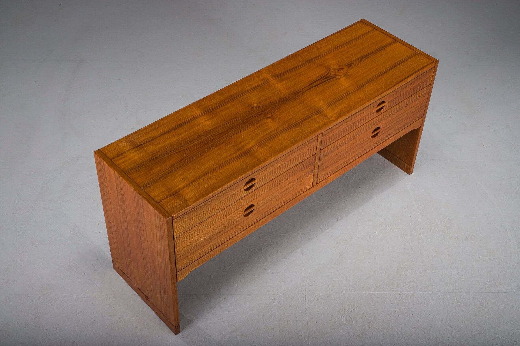 Vintage Danish Model N. 604 chest in teak by Aksel Kjersgaard, 1960s