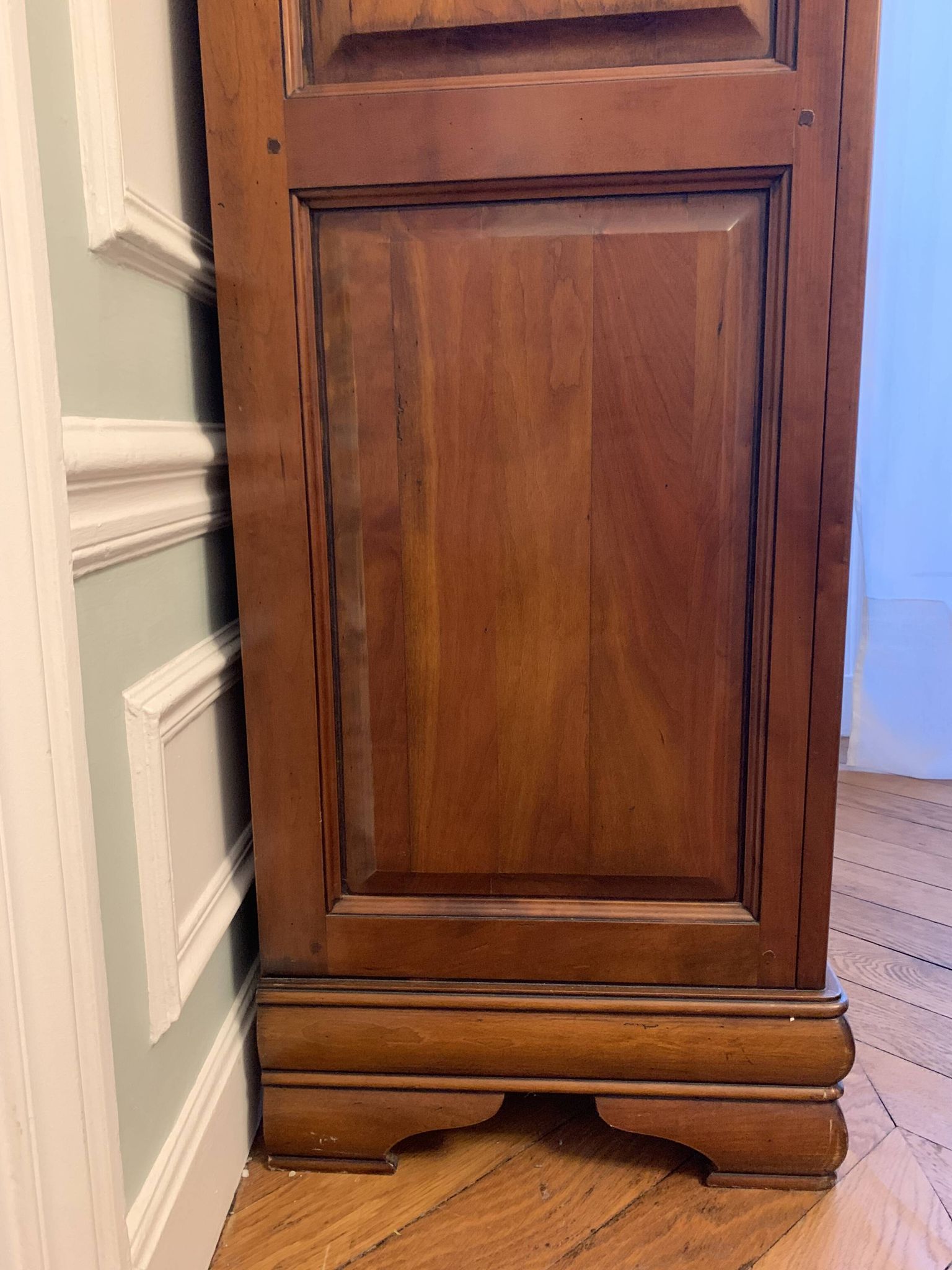 Display cabinet bookshelf