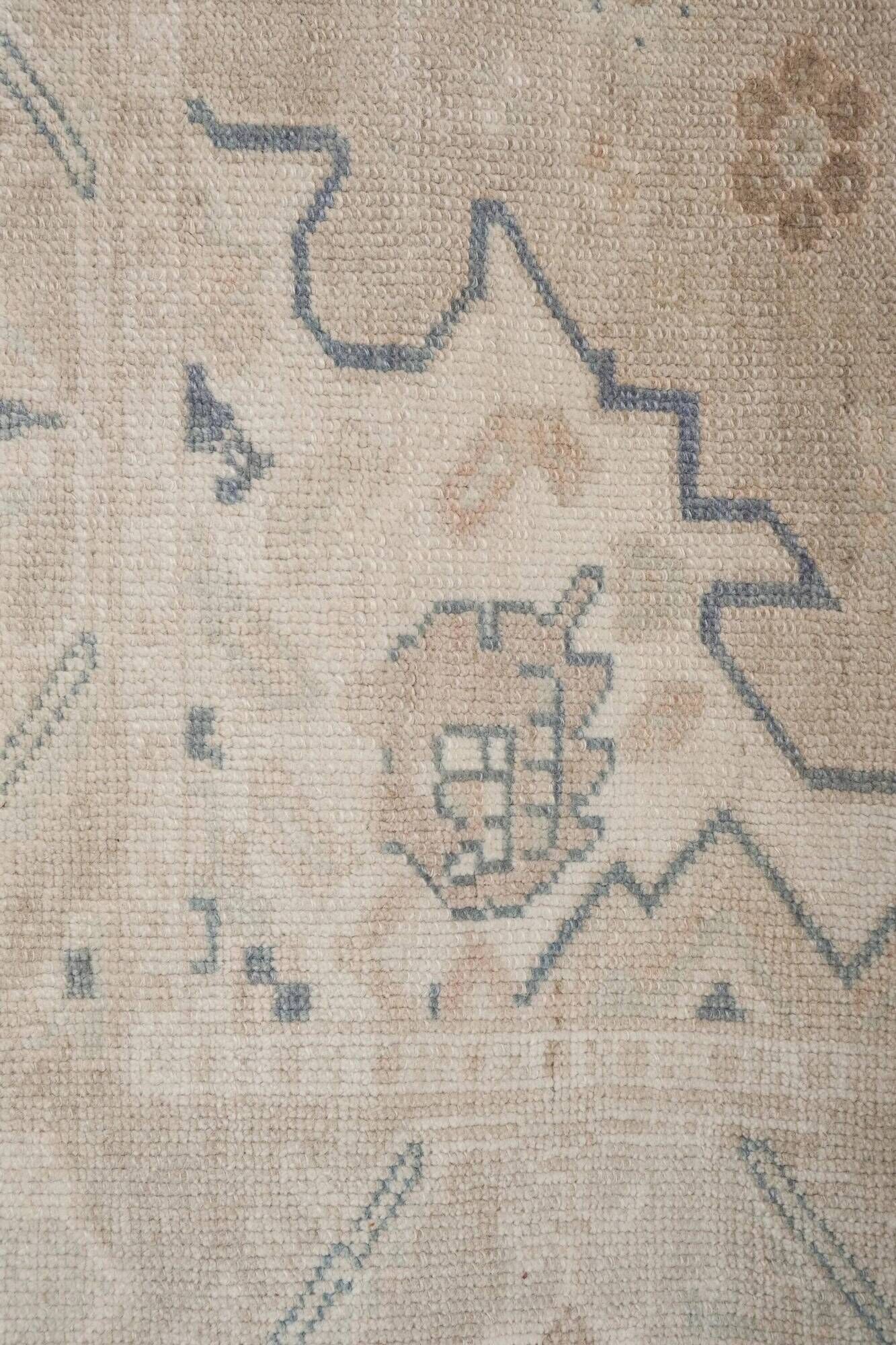 Vintage Turkish Oushak rug 180x262 cm