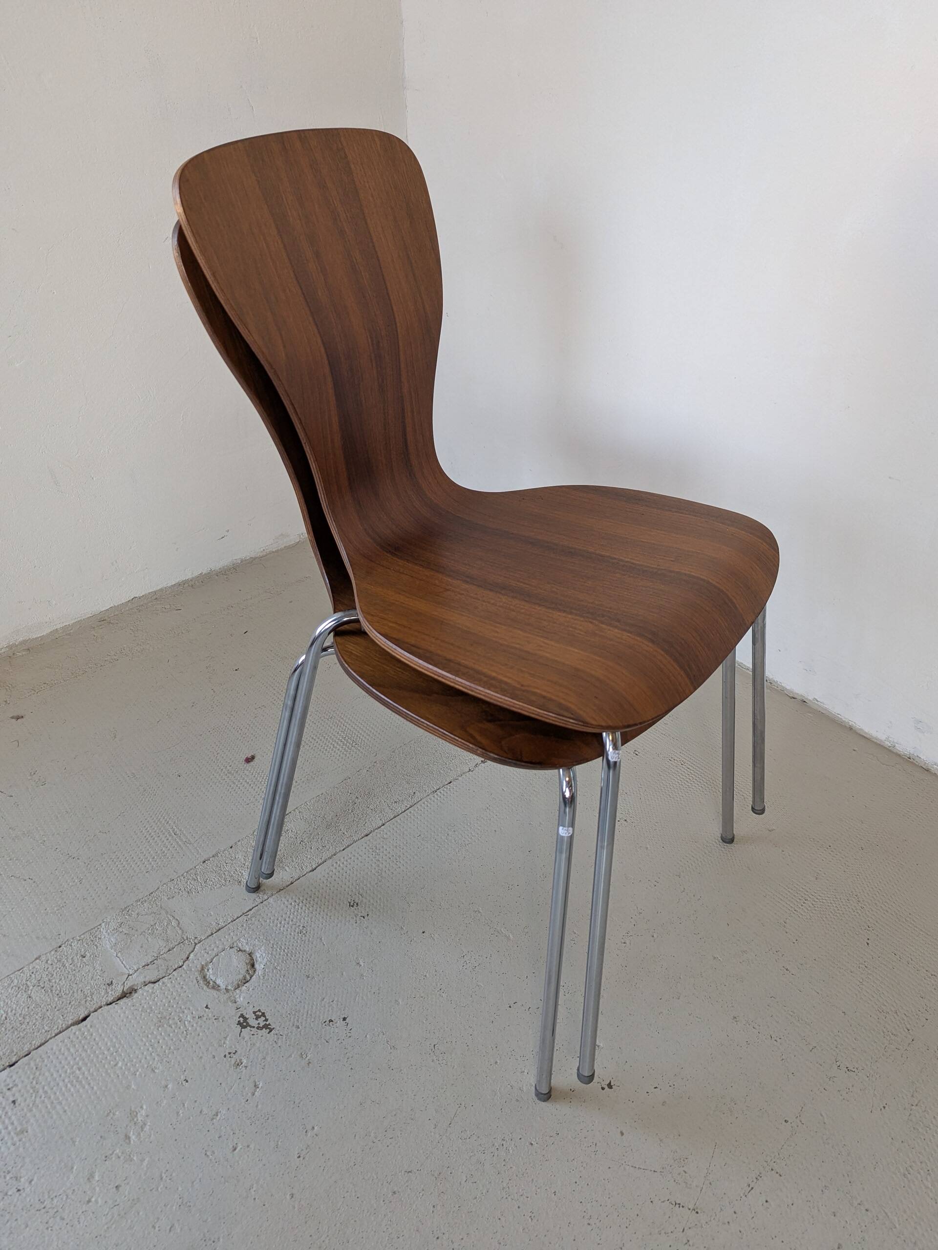 Paire de chaises de Tapio Wirkkala pour Asko, noyer