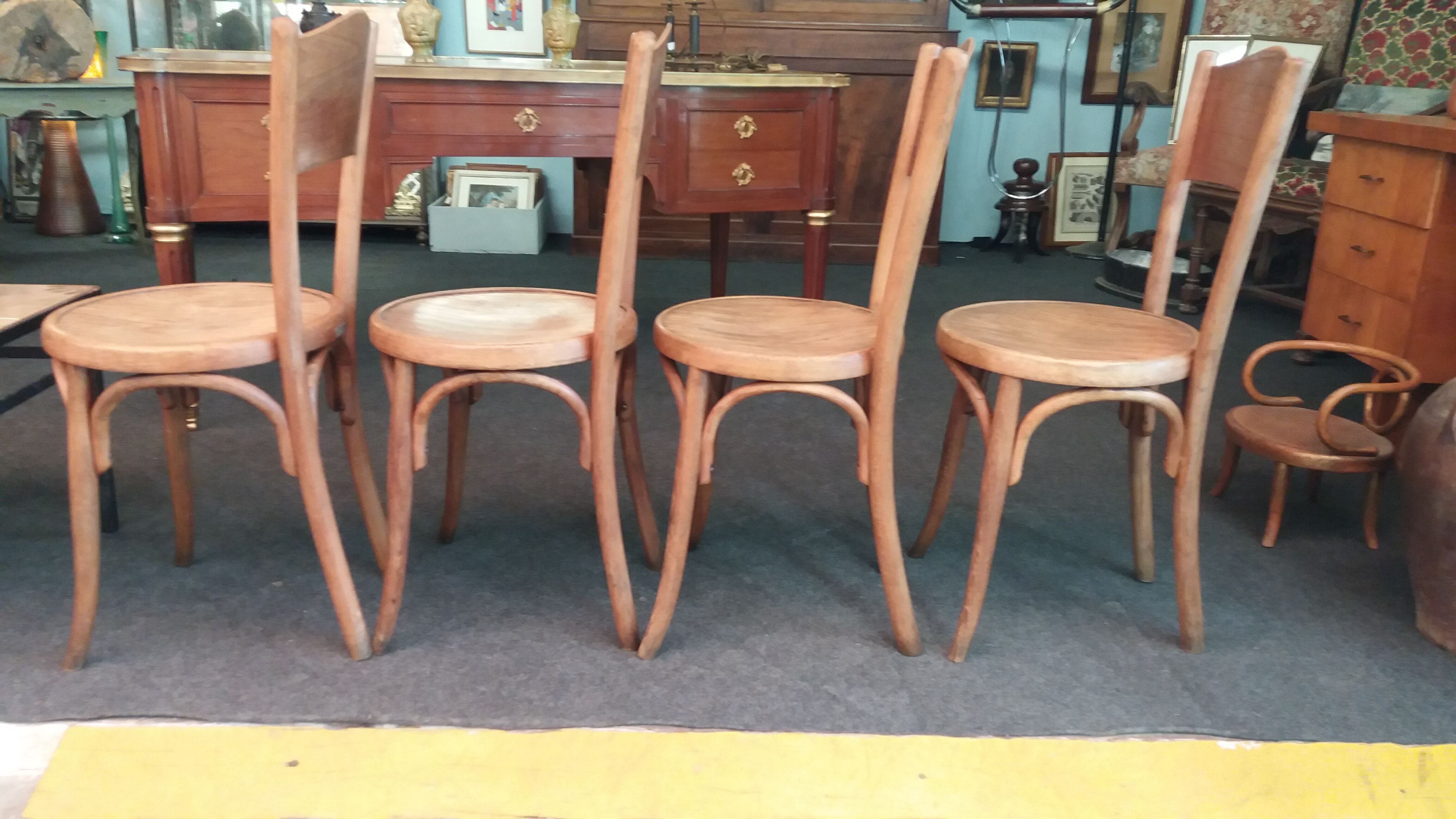 Set of 4 Fischel bistro chairs
