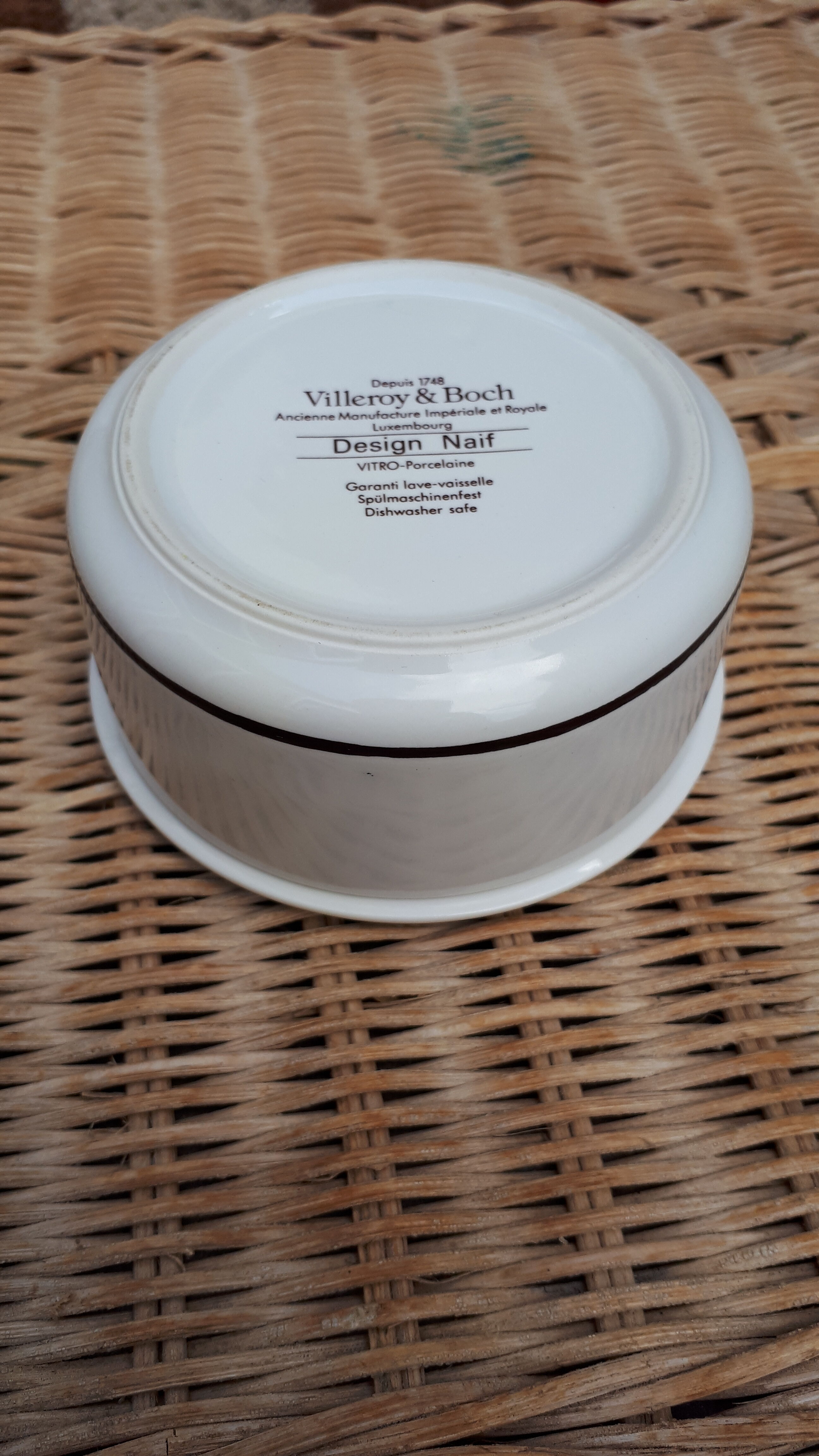 Boite en porcelaine Villeroy & Boch au décor naïf signé Laplau