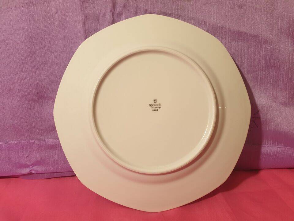 Series of 6 Schonwald Germany flat plates Art Nouveau decor