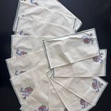 12 serviettes anciennes brodées main
