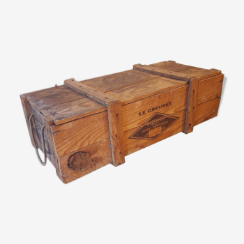 Le Creuset wooden box