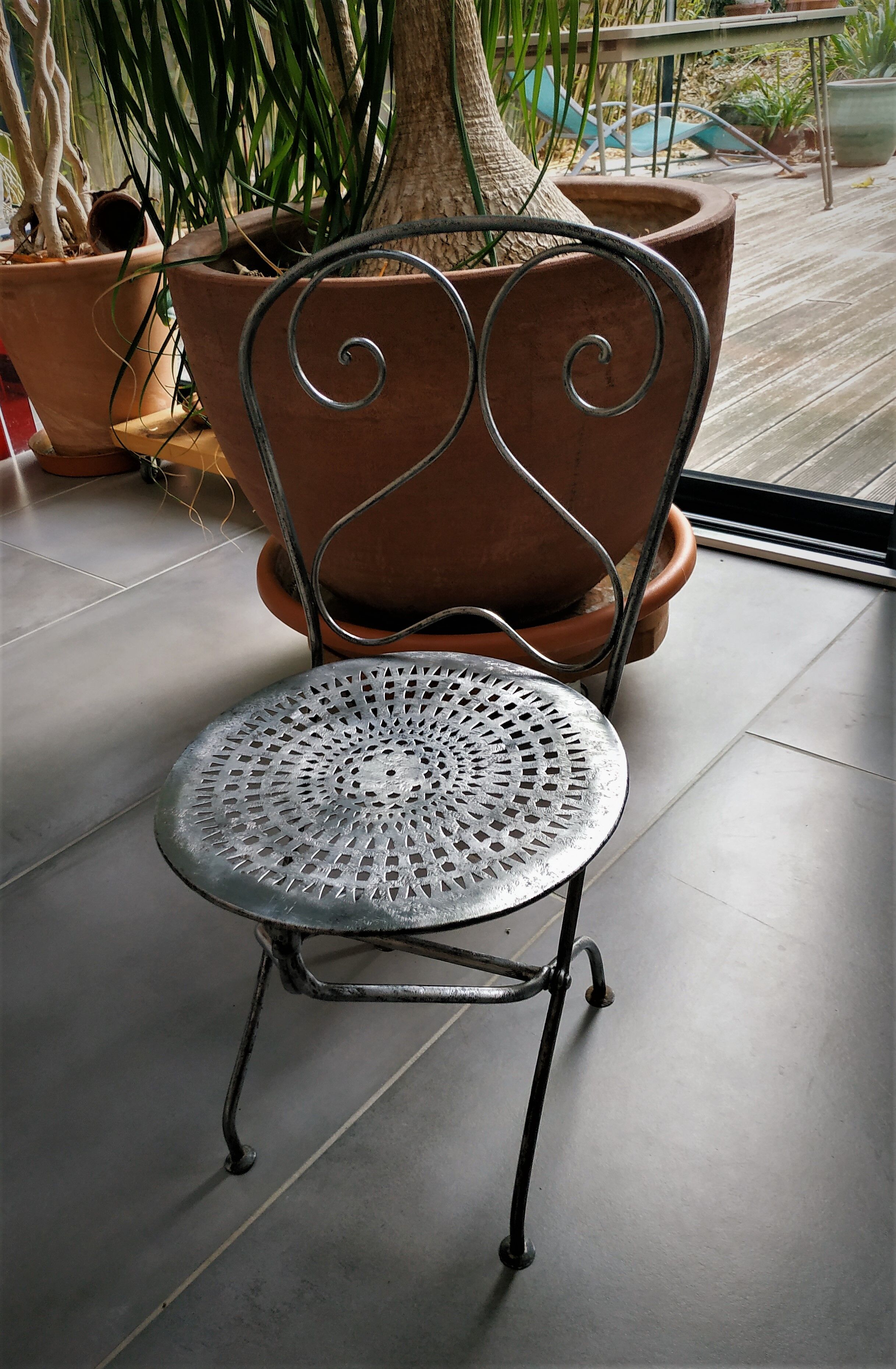 Children's folding garden chair