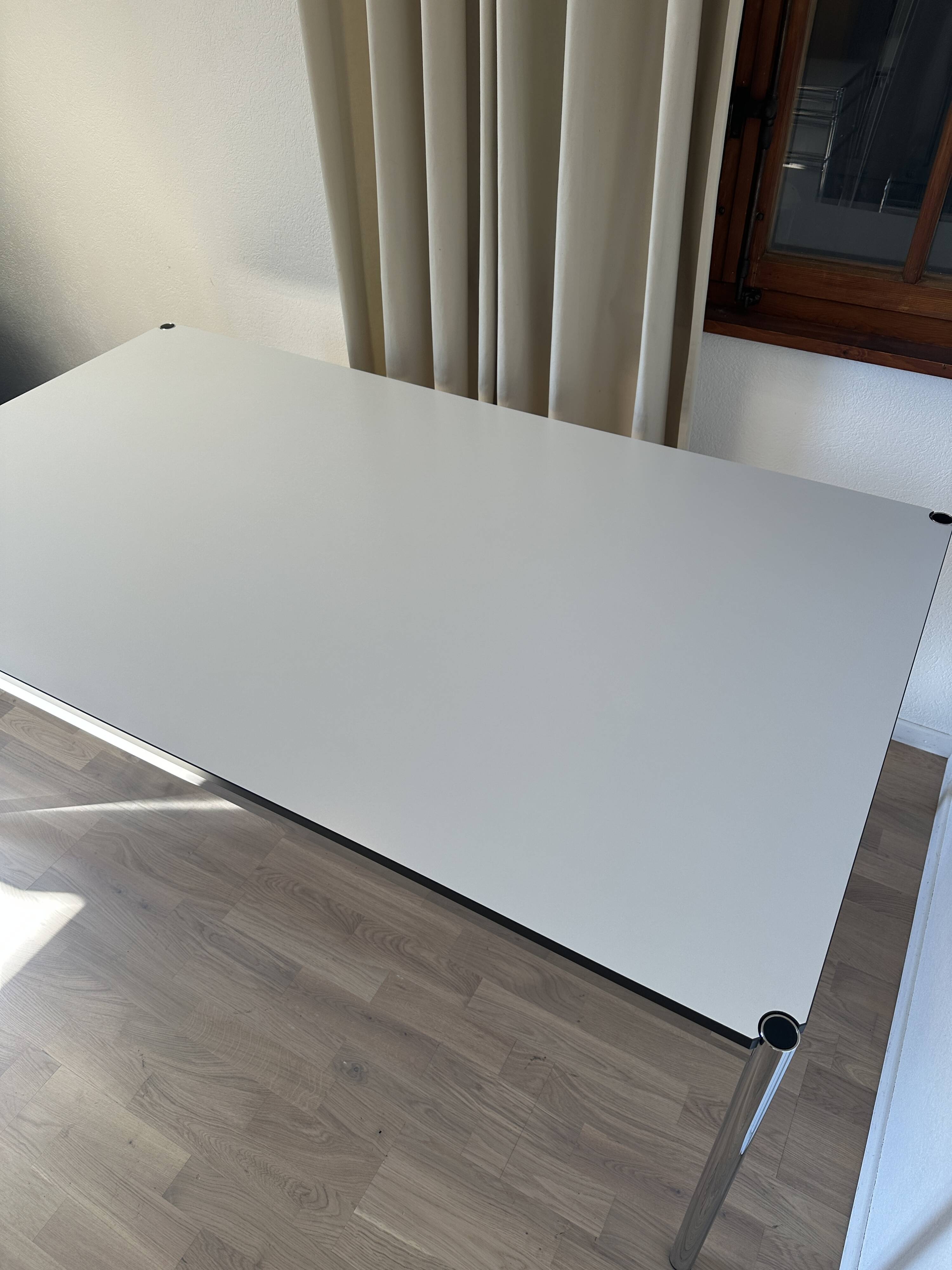 USM Haller desk in pearl grey laminate
