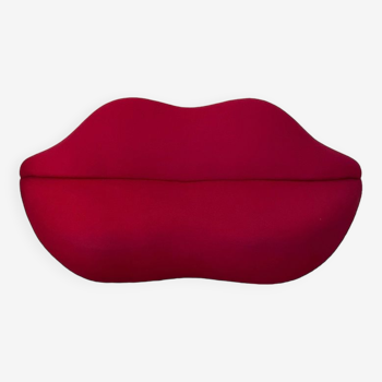 Bouche wool bench