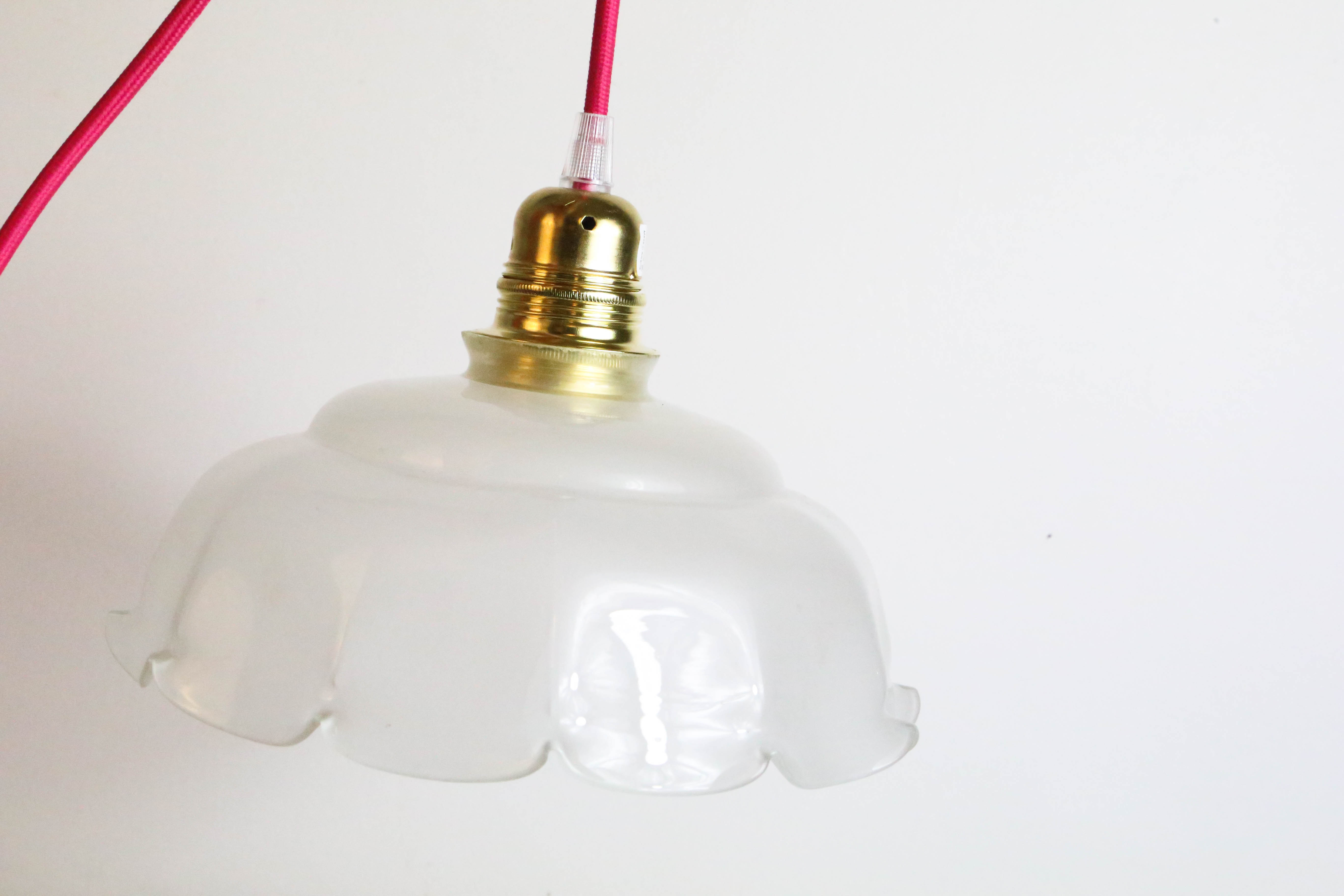 Suspension in white glass, vintage