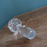 Etched glass whisky bottle decanter with faceted stopper