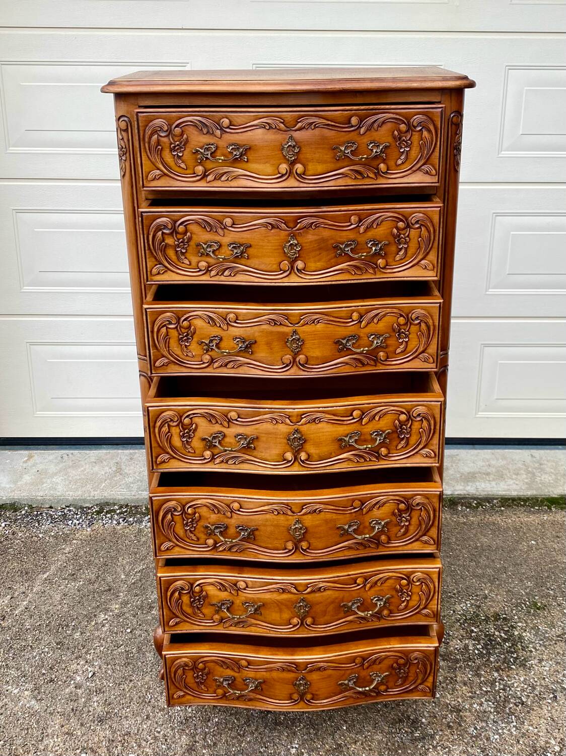 Semainier chiffonnier avec gravure style Louis XV à 7 tiroirs