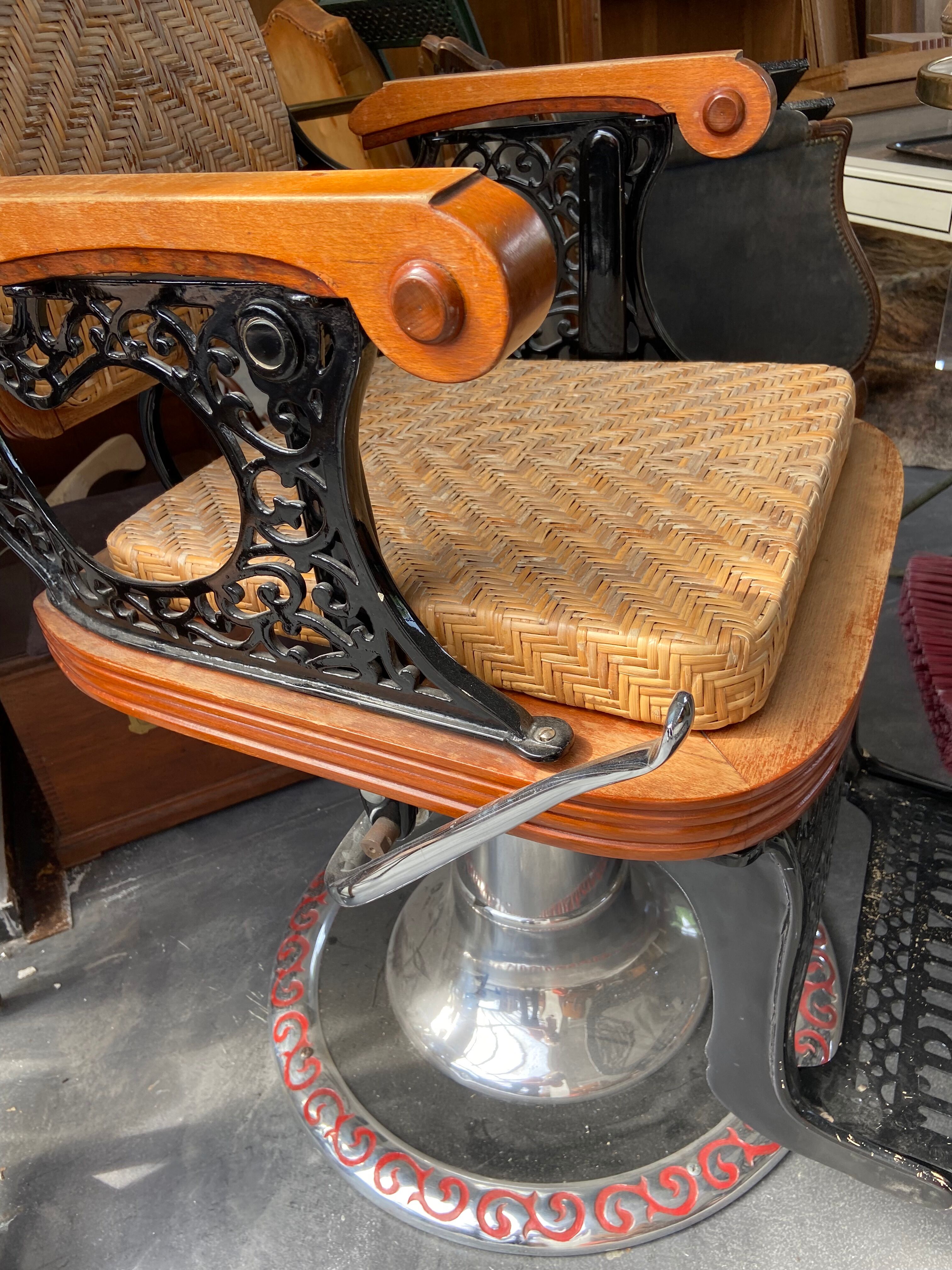Siège de coiffeur anglais triumph