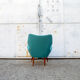 Paire de fauteuils avec structure en bois et rembourrage recouvert de tissu italien des années 50