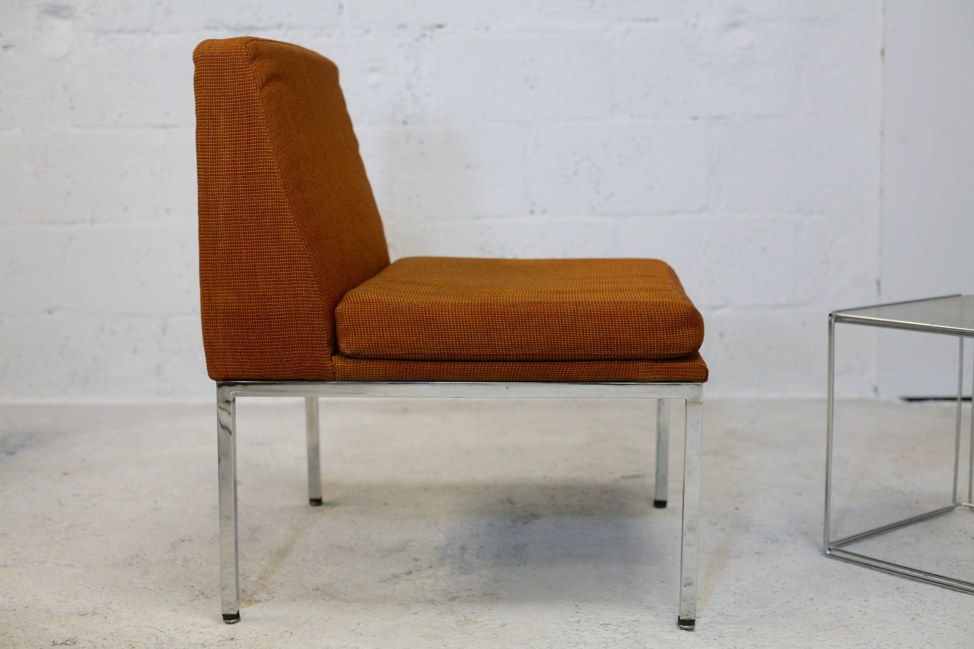 Ensemble de 10 chauffeuses de Louis Baillon, édition Planforms formant canapé modulable, circa 1950