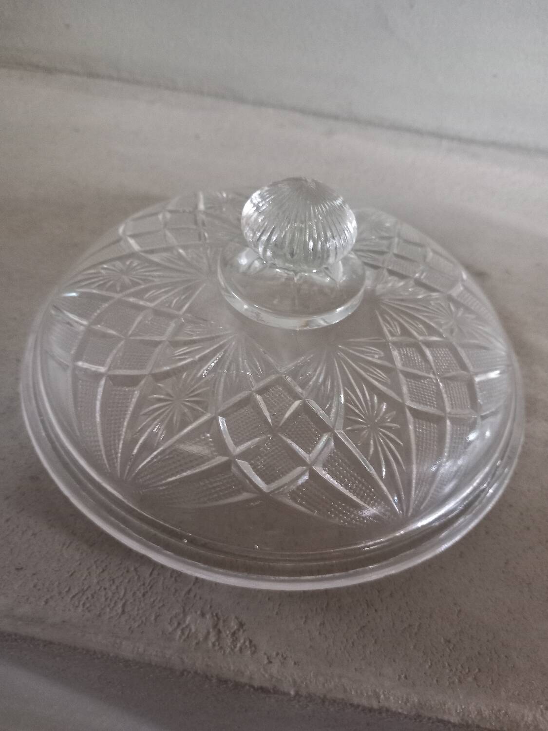 Old sugar bowl/bonbonniere in chiseled glass