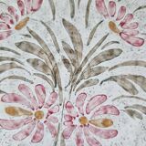 Assiette en grès keraluc quimper motif fleurs roses décor main 22 cm
