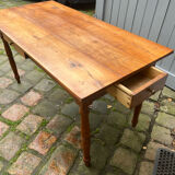Kitchen cherry table