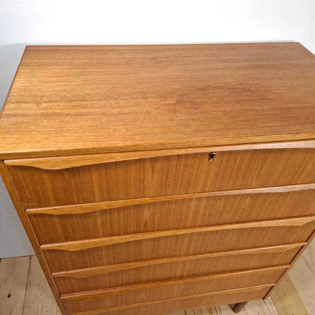 Danish teak chest of drawers with six drawers – Scandinavian mid-century design, 1960s