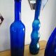 Trio de bouteilles bleues