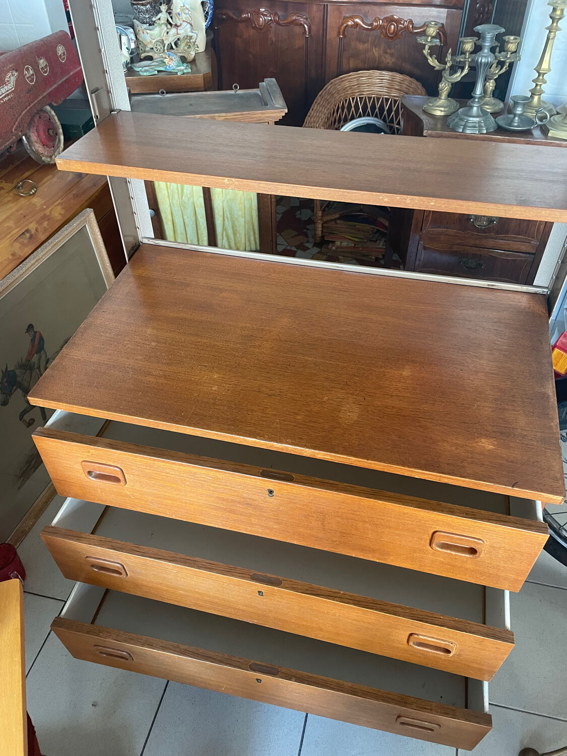Étagère bois scandinave