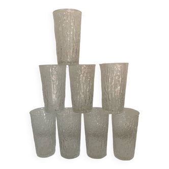 8 vintage glasses
