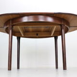 Scandinavian Modern Extendable Oval/Round Dinning Table, 1960, Denmark