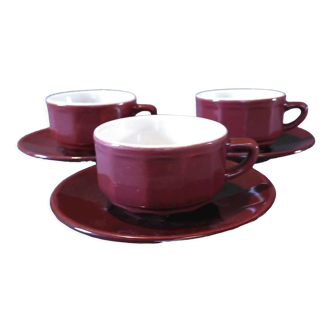 Tasses de bistrot rouge bordeau