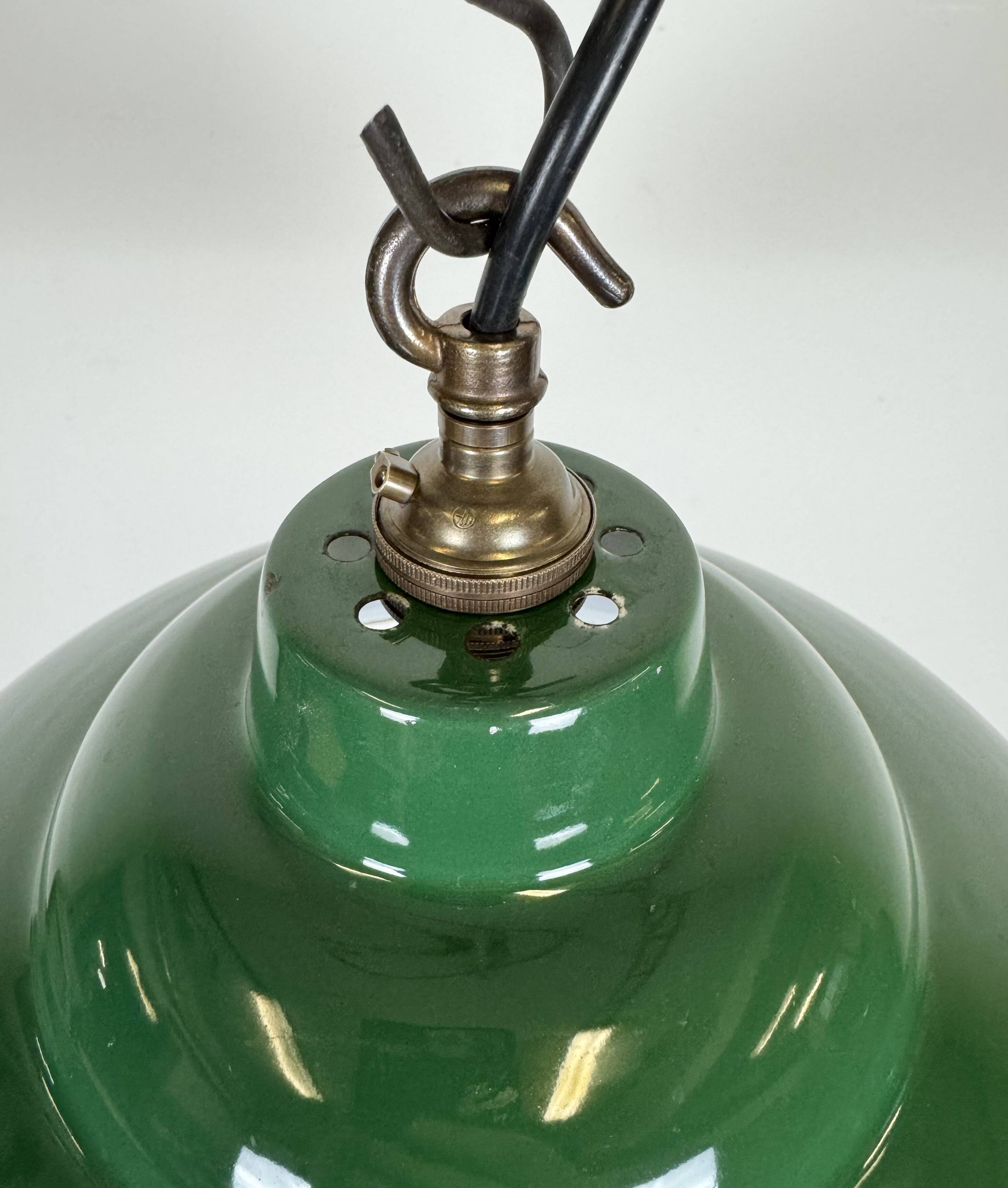Industrial British Green Enamel Factory Pendant Lamp, 1960s
