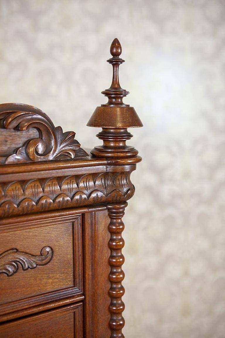 Renaissance Revival Cabinet in Walnut, 1900