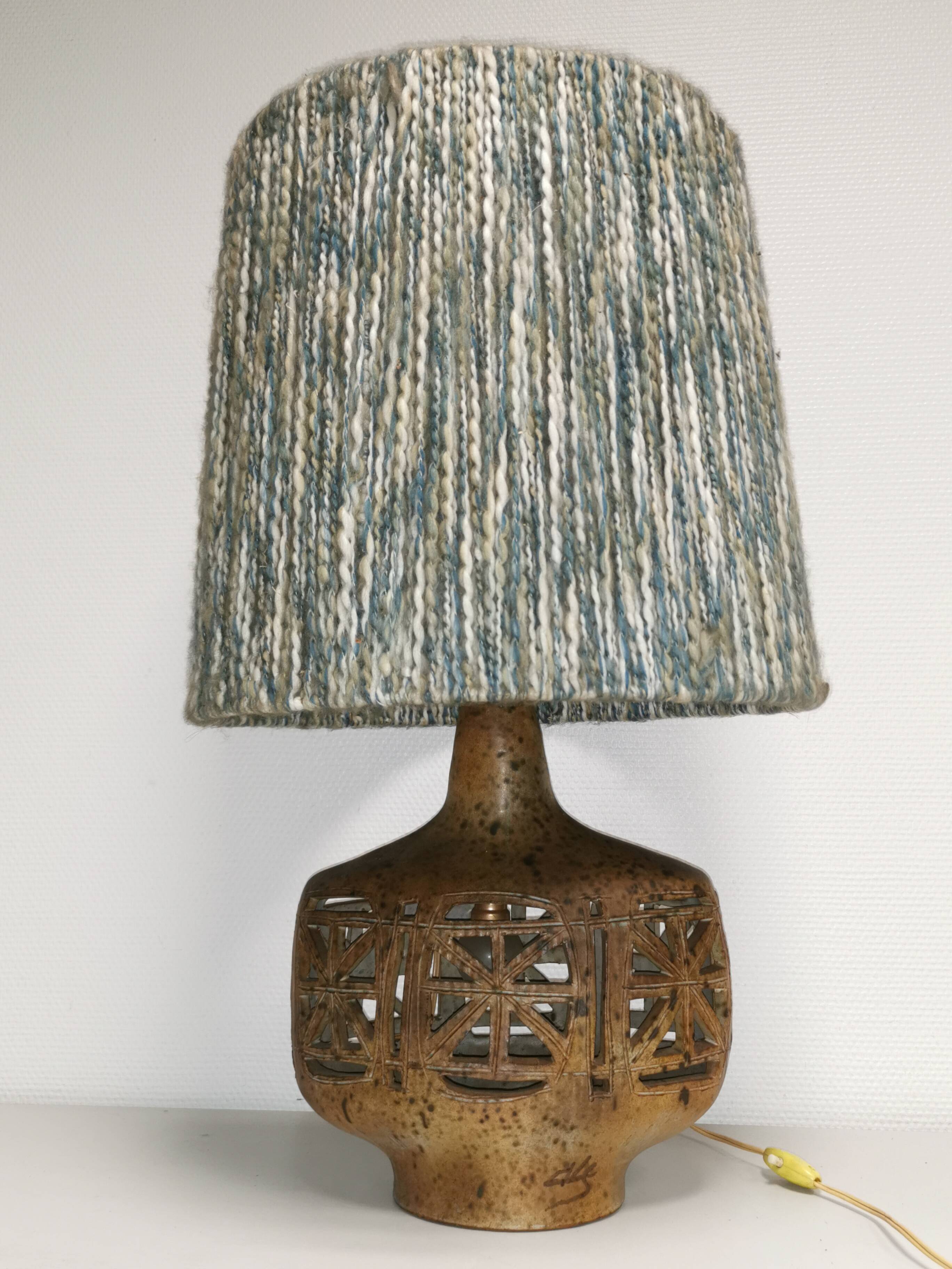 Ceramic lamp signed ESCALA vintage 60's 70's