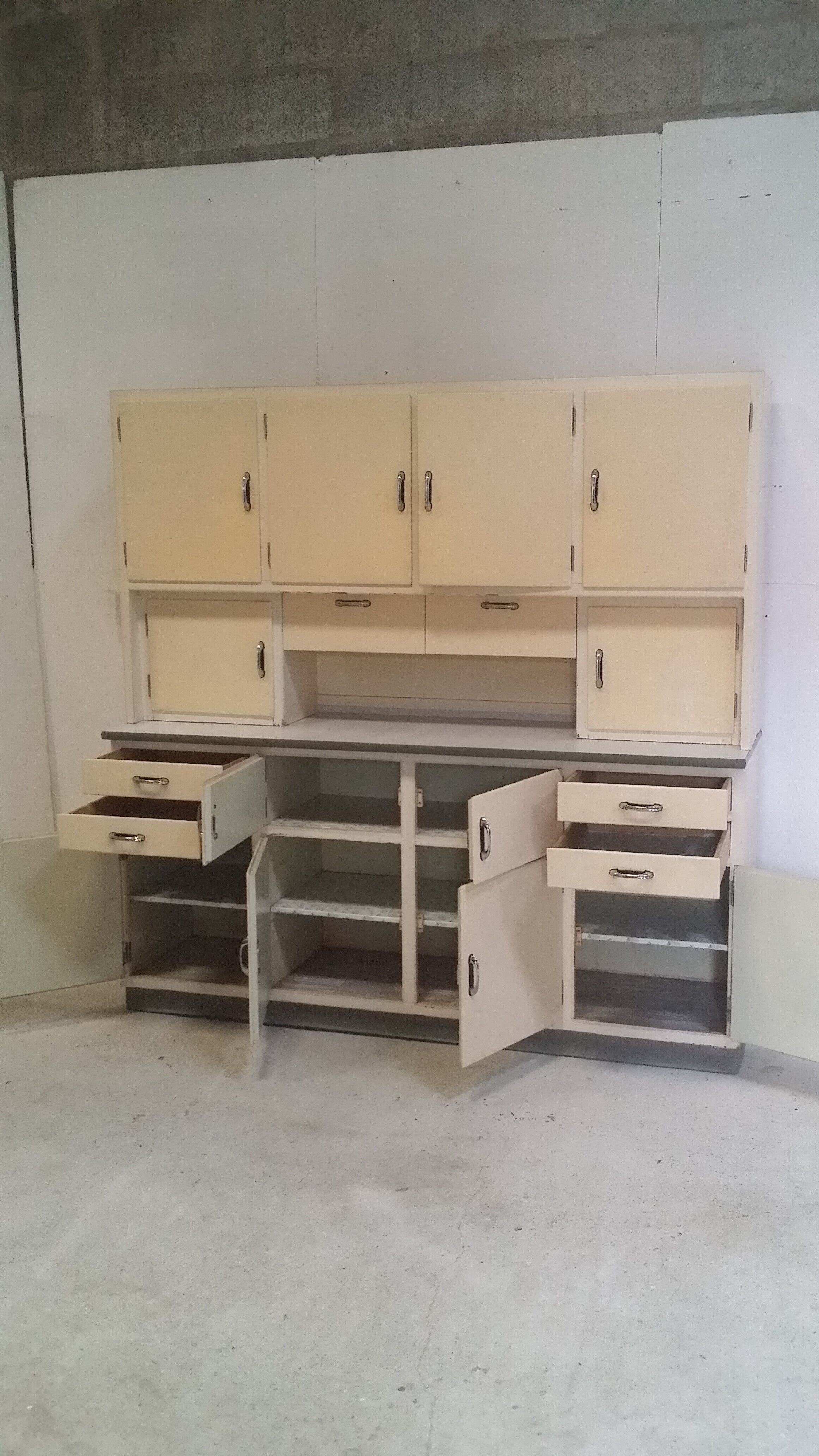 Buffet de cuisine meuble Mado années 50