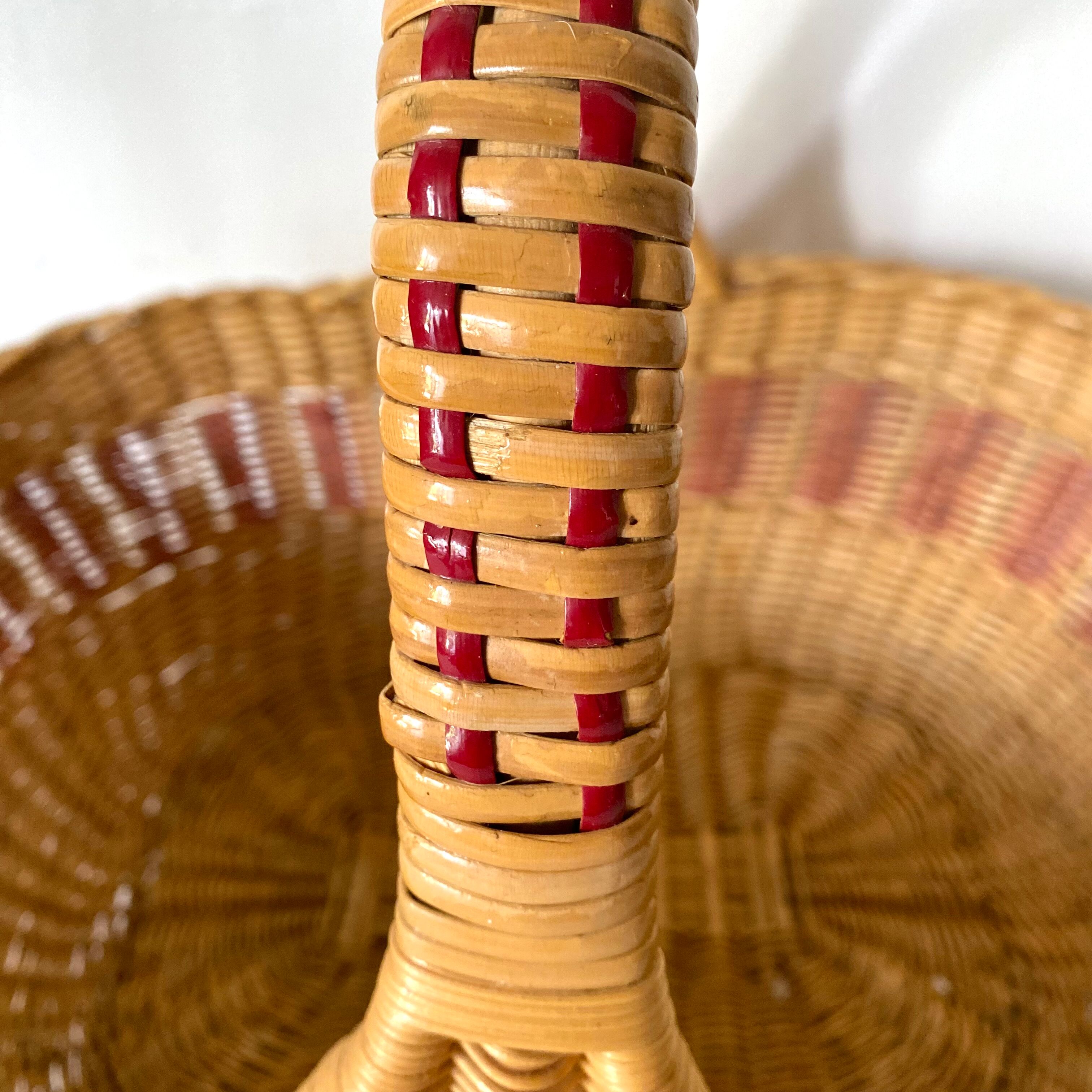 Two-tone woven wicker basket