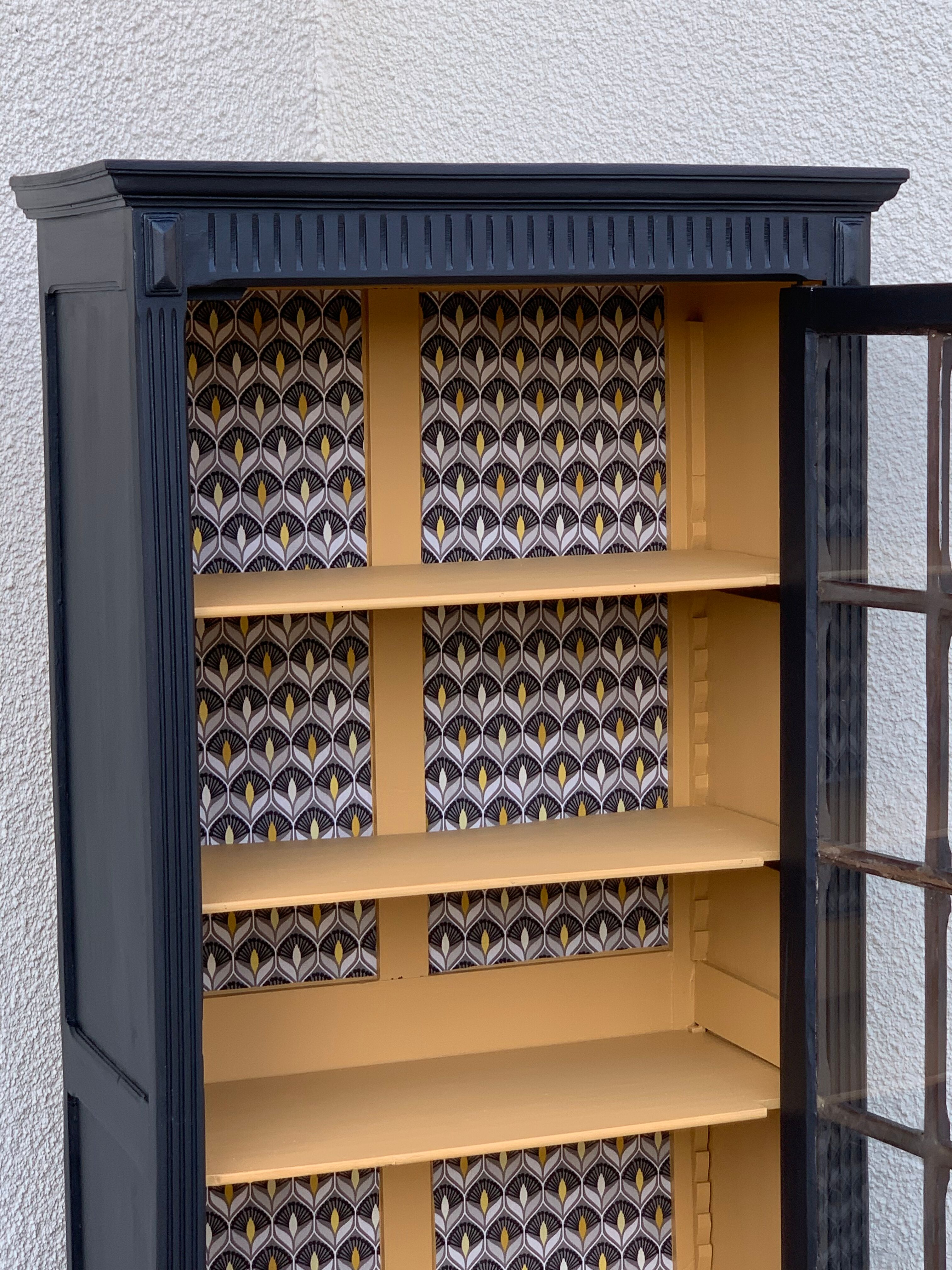 Parisian wardrobe black glass