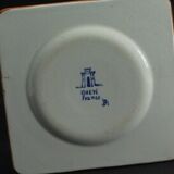 Old empty pocket in Gien earthen earthenware model peony