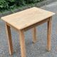 Table de ferme rénovée en bois massif brut
