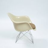Charles and Ray Eames LAR Cats cradle chair for Herman Miller, 1970s