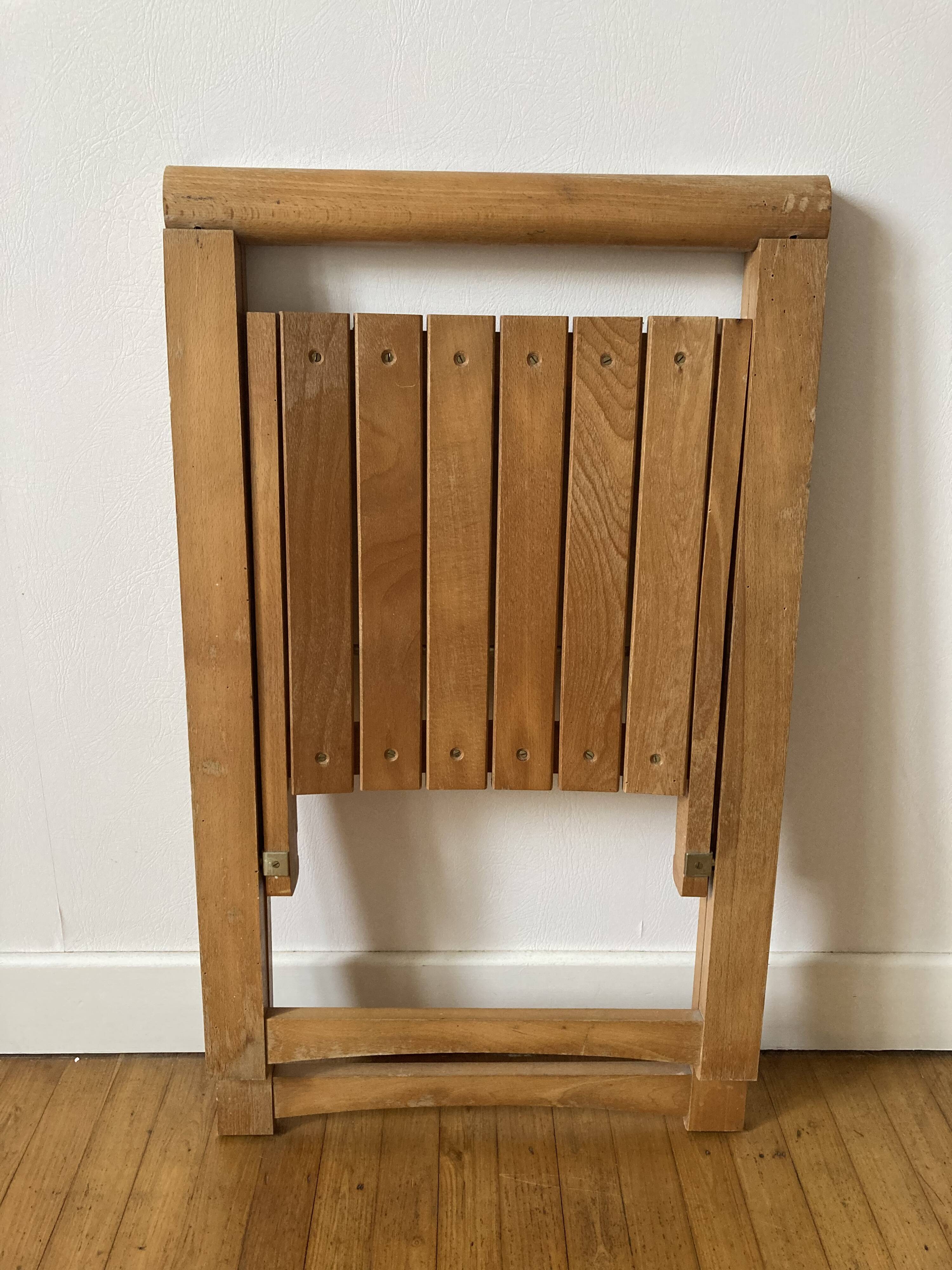 Vinatge folding chair