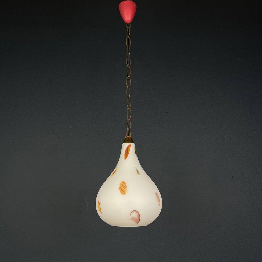 Murano opaline glass pendant lamp from the mid-century by Stilnovo, 1950s.