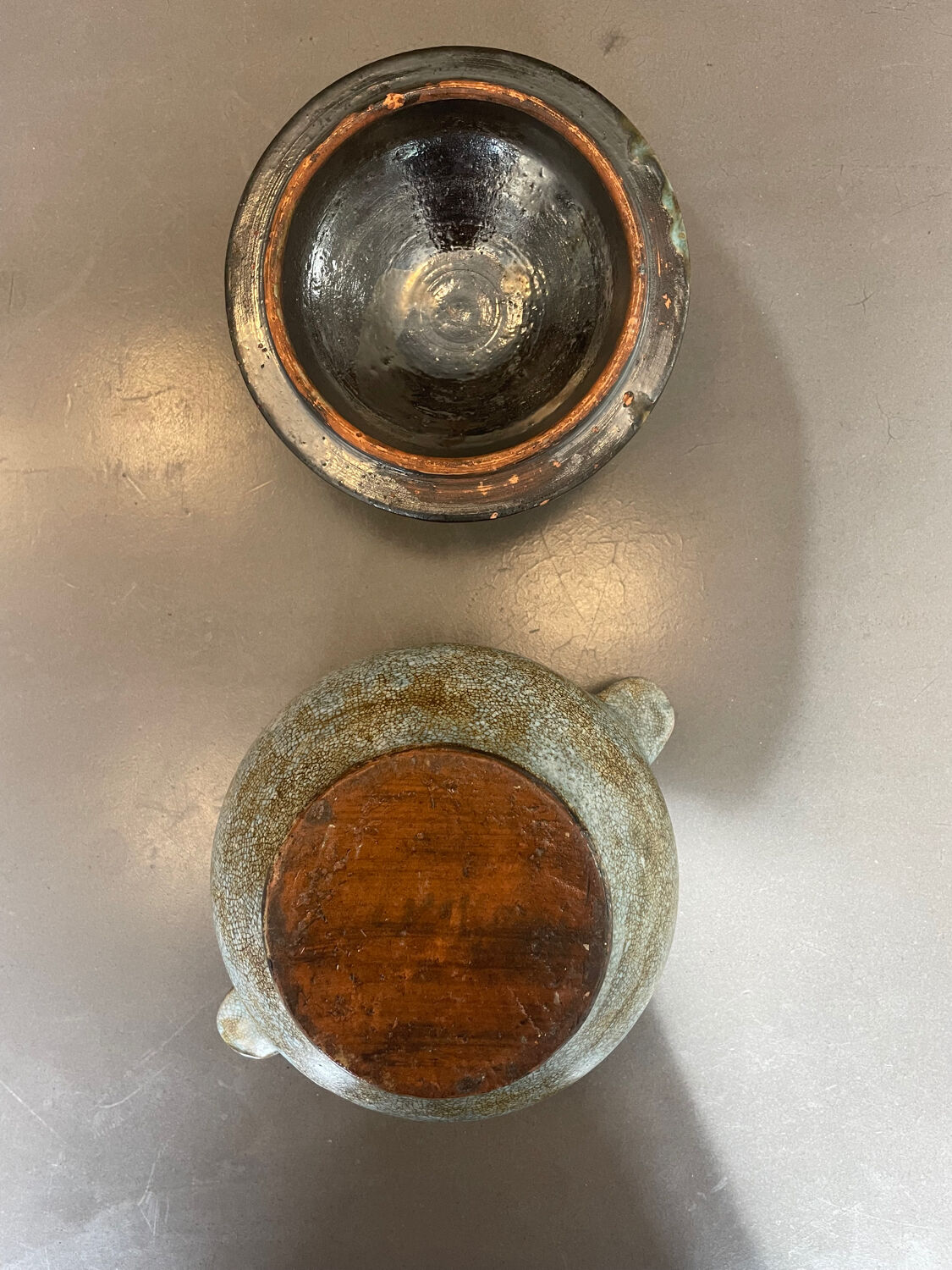 Small vintage ceramic pot