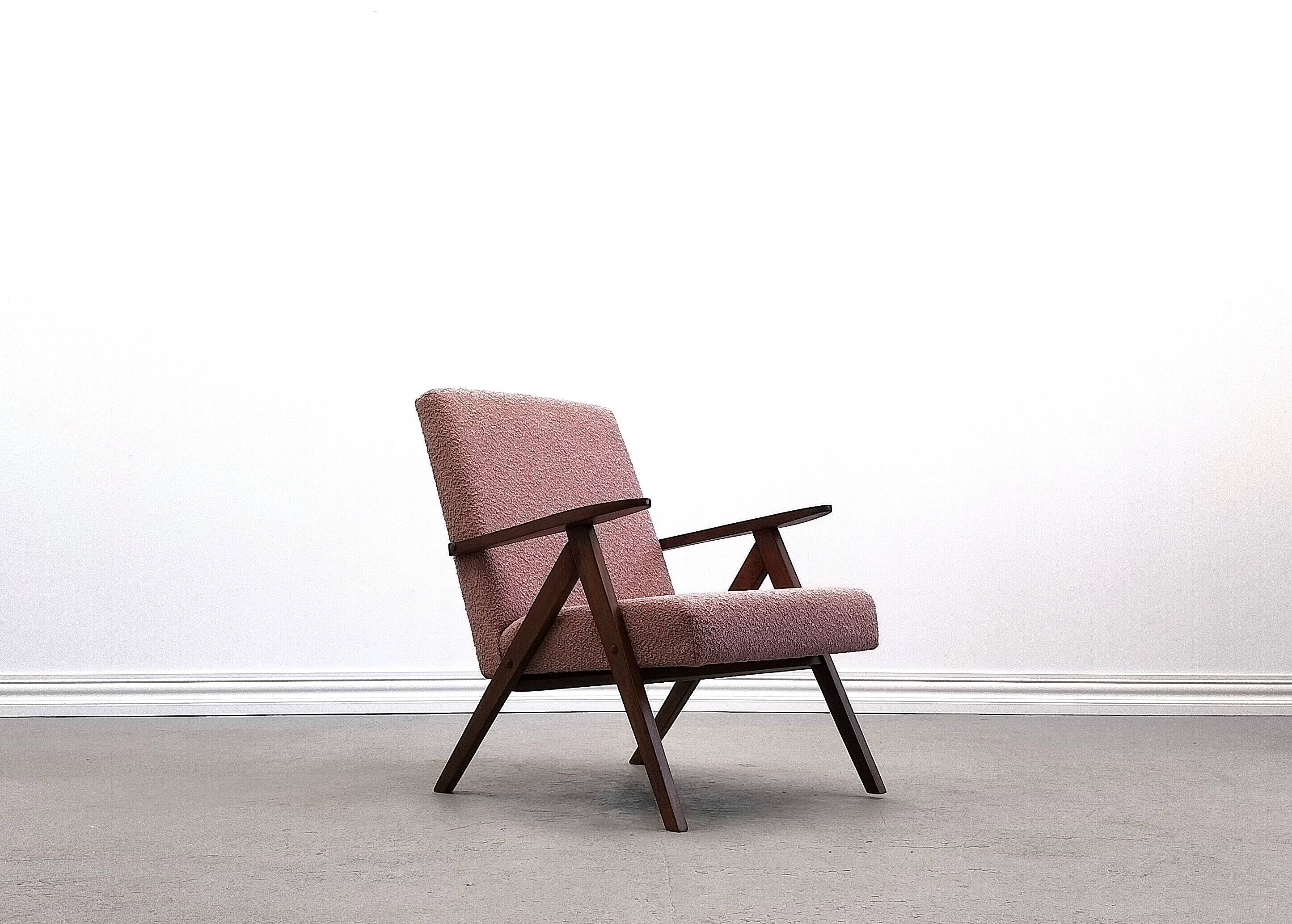 Mid Century Easy Chair Model B - 310 Var in Pink Boucle