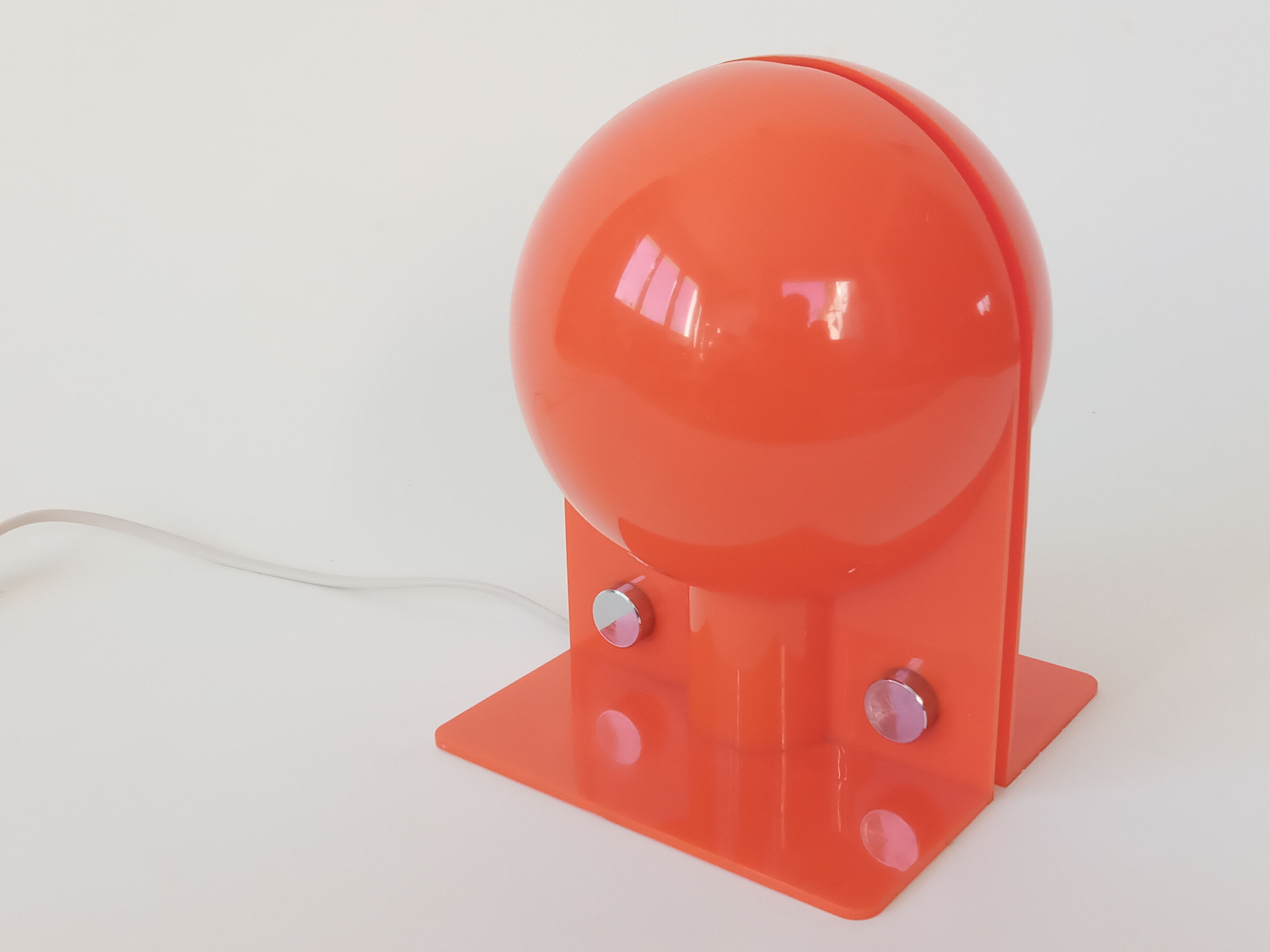Lampe Harvey Guzzini par Brazzoni  et Lampa