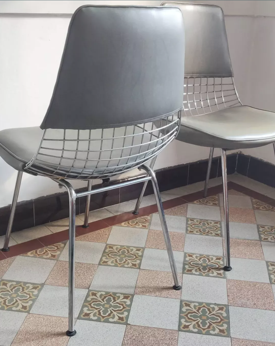 Pair of wired chairs